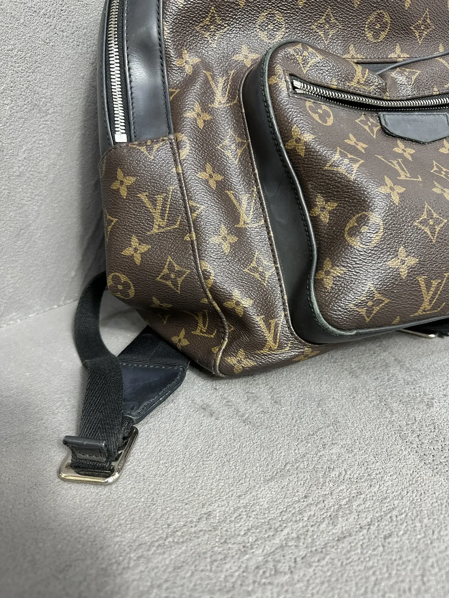 가방 -루이비통- 가방터짐 수선 - 모노그램 마카사르 조쉬 백팩 수선 후